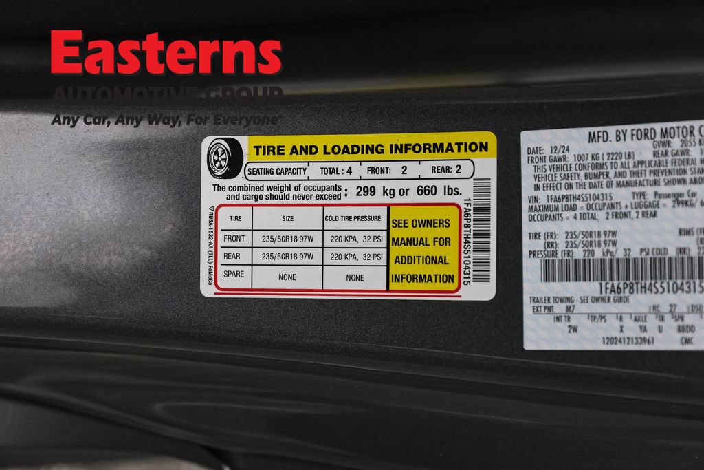 Used 2025 Ford Mustang Coupe RWD image 33