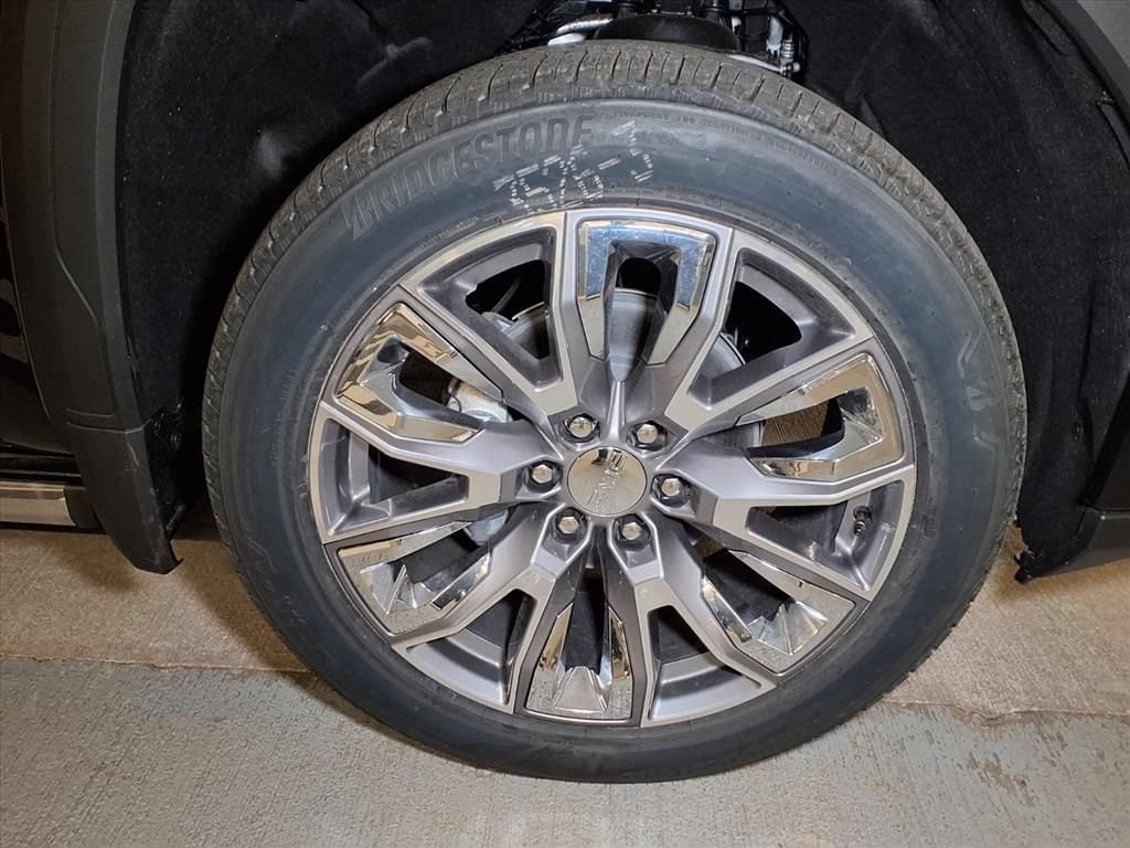 Used 2026 GMC Sierra 1500 Denali AWD/4WD image 5