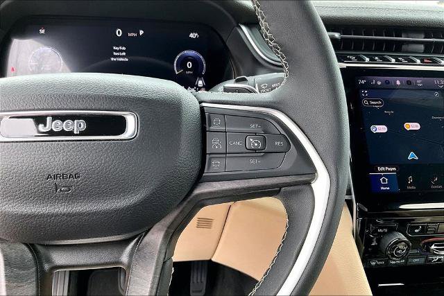 Used 2024 Jeep Grand Cherokee Limited AWD/4WD image 18