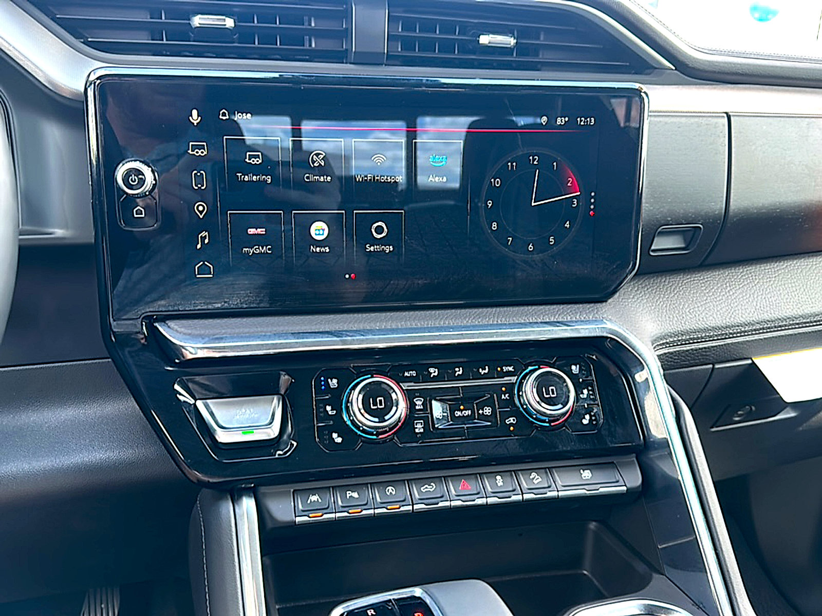 Used 2024 GMC Sierra 1500 Denali w/ Denali Reserve Package AWD/4WD image 31