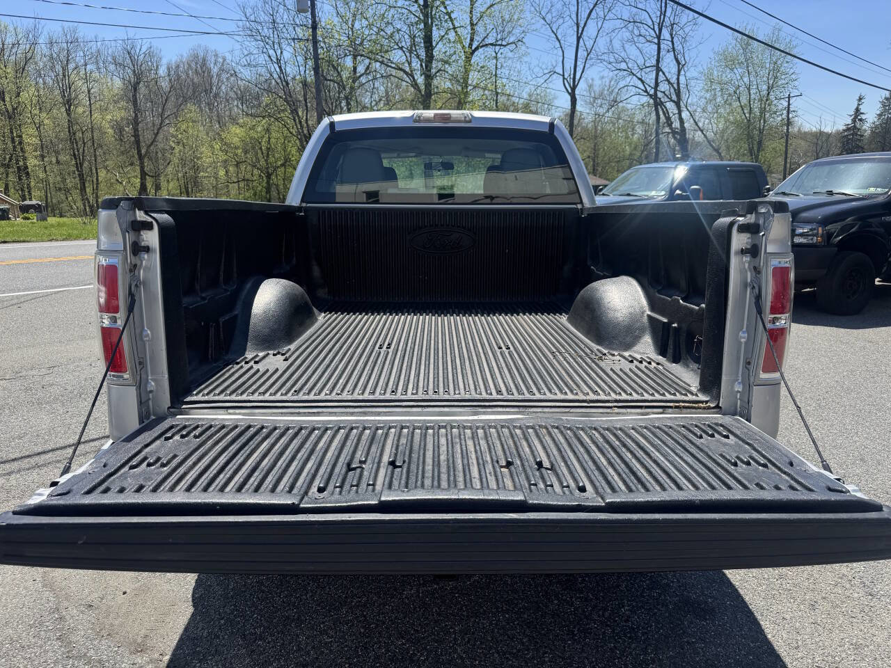 Used 2010 Ford F150 STX AWD/4WD image 10