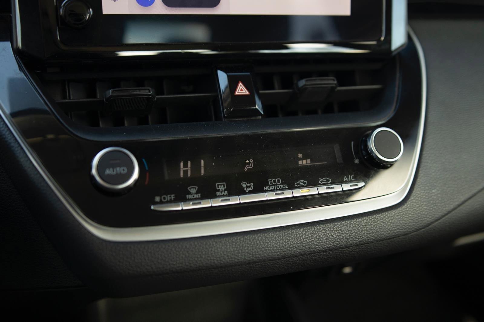 Used 2023 Toyota Corolla LE image 9