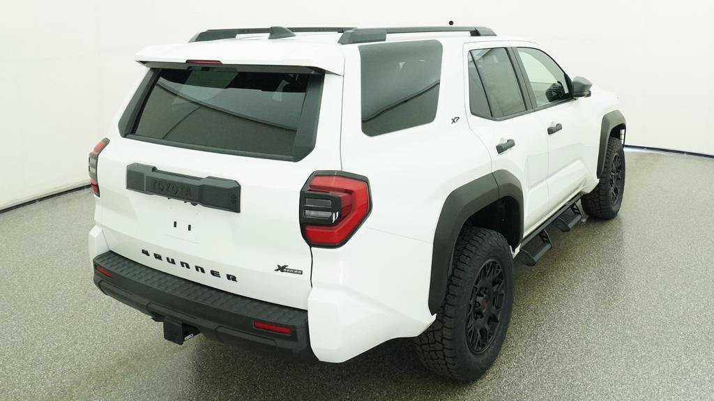 New 2026 Toyota 4Runner SR5 AWD/4WD image 11