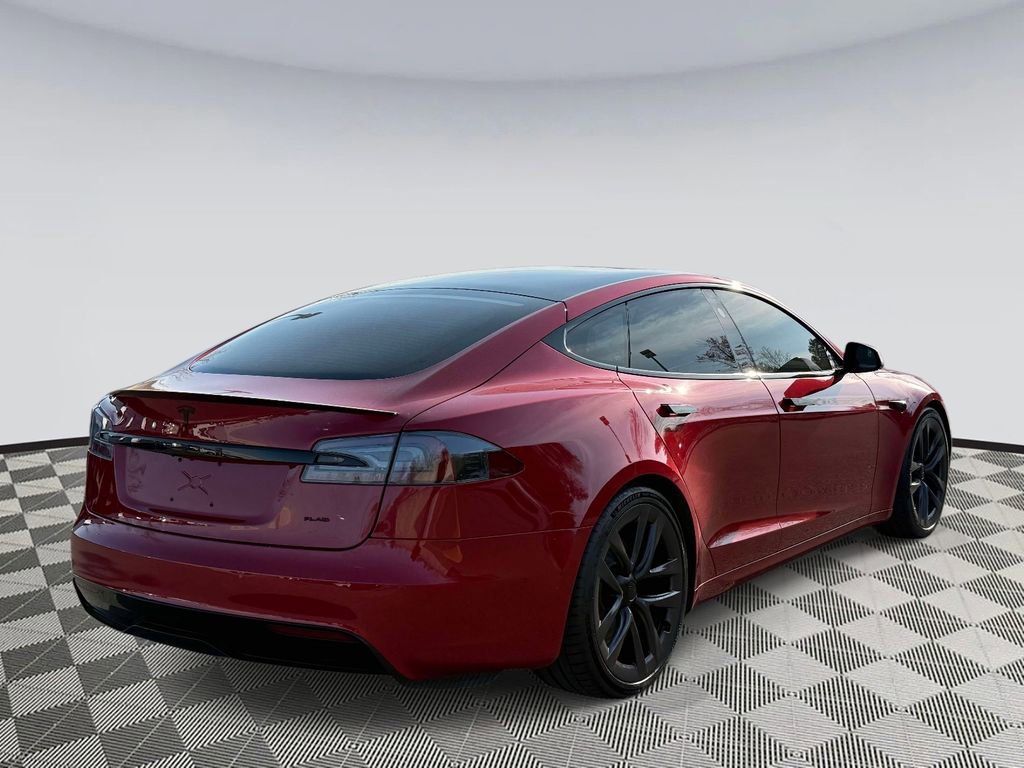 Used 2022 Tesla Model S Plaid image 2