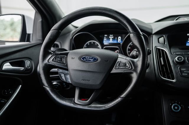 Used 2016 Ford Focus ST image 6