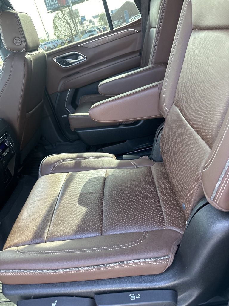 Used 2021 Chevrolet Tahoe High Country RWD image 8