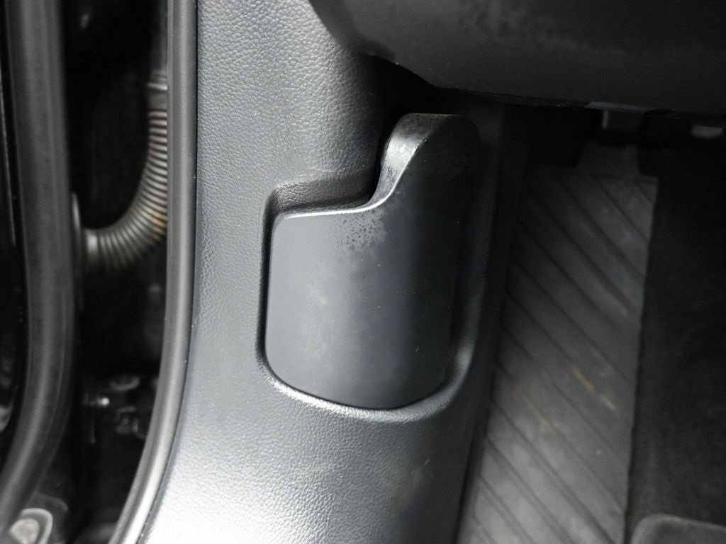 Used 2015 Audi A8 4.0T w/ Premium Package image 31