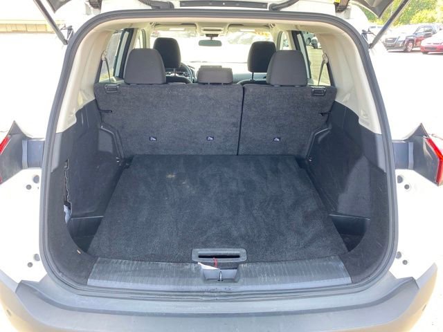 Used 2023 Nissan Rogue S image 19