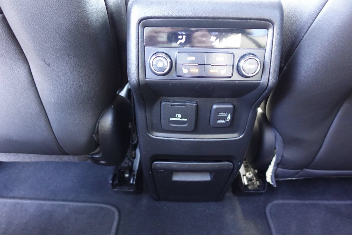 Used 2019 GMC Acadia Denali w/ Technology Package FWD image 39