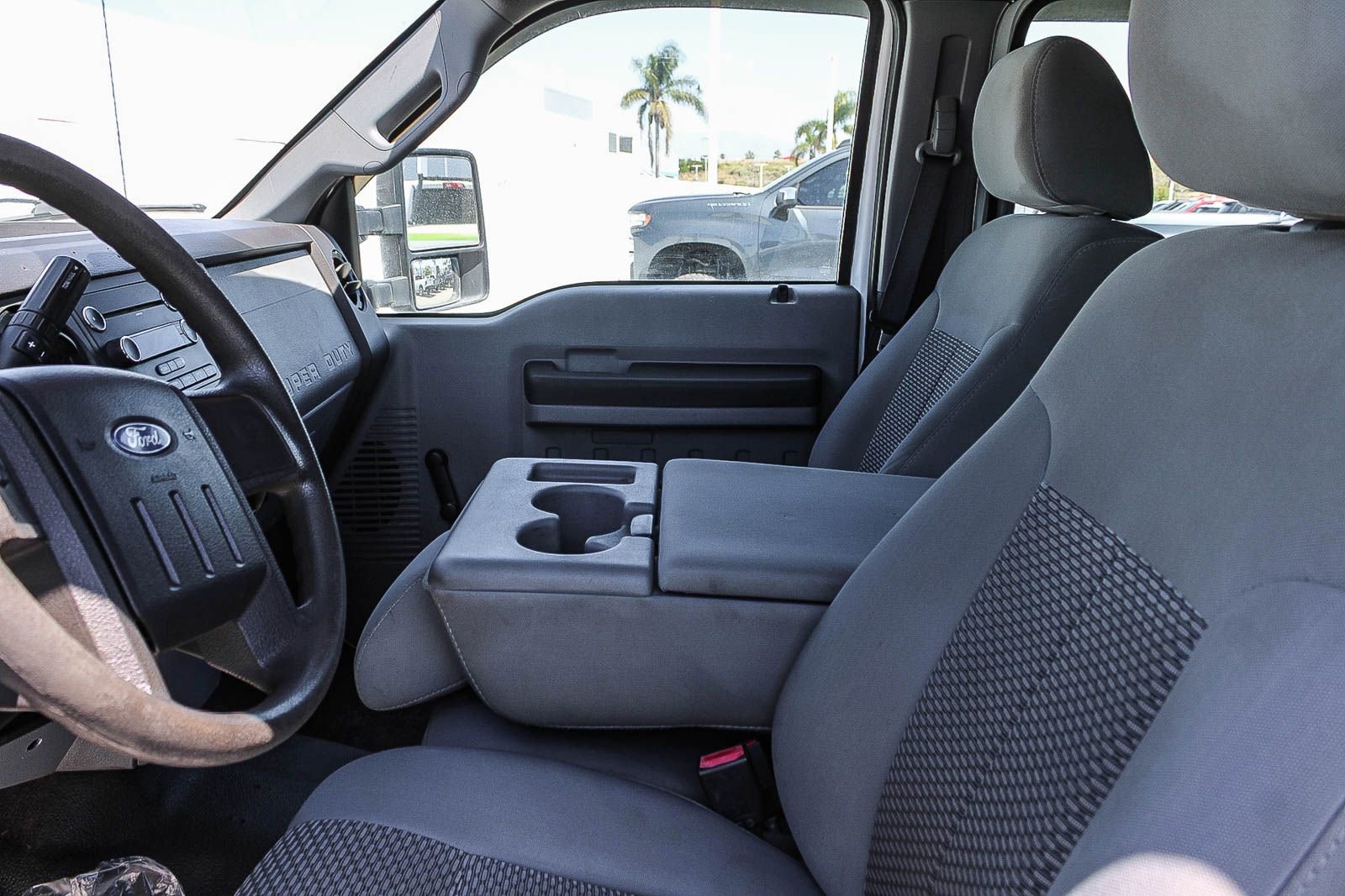 Used 2011 Ford F350 XL w/ Skid Plate Pkg image 17