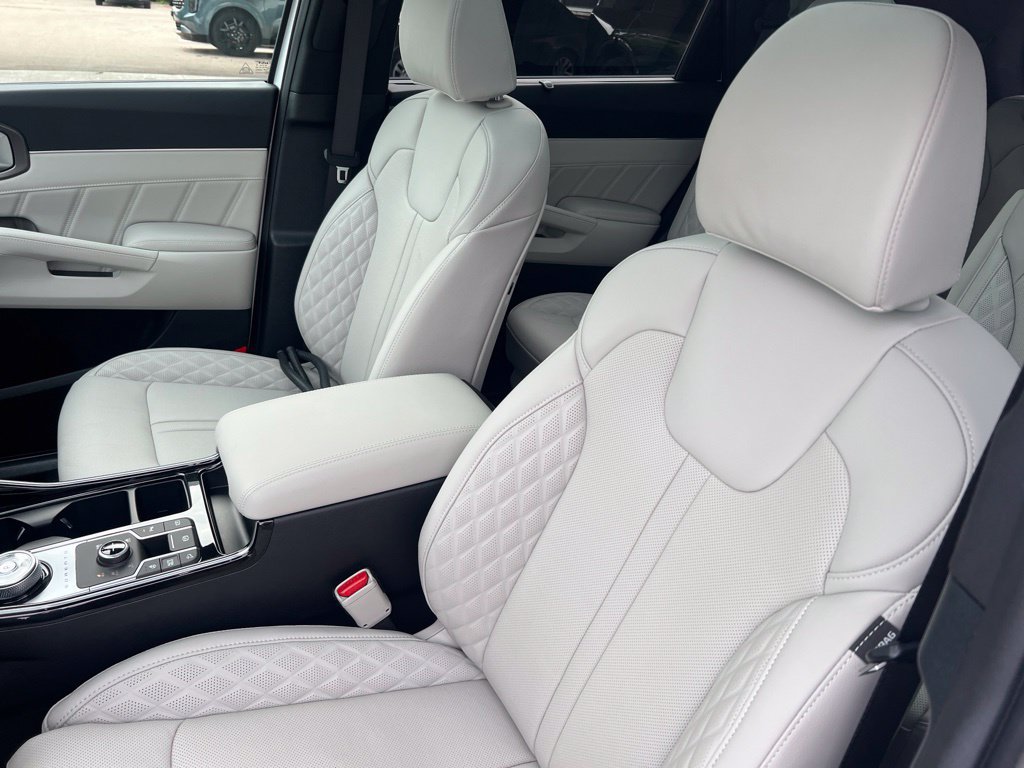 Certified 2026 Kia Sorento SX Prestige AWD/4WD image 5