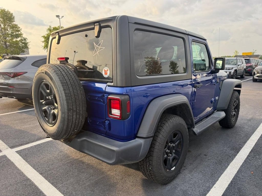Used 2018 Jeep Wrangler Sport AWD/4WD image 2