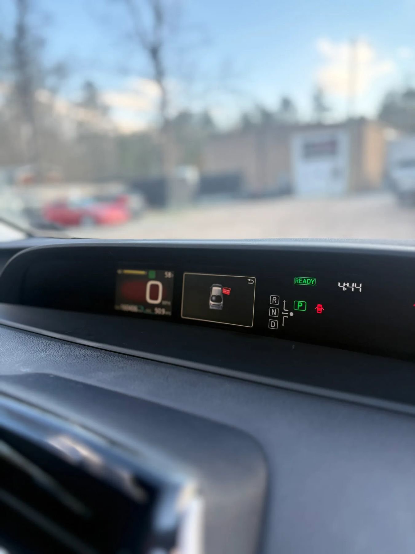 Used 2018 Toyota Prius Three FWD image 19