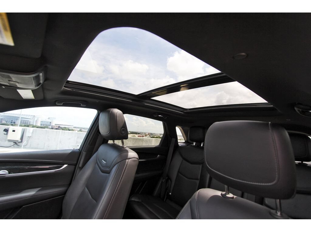 Used 2023 Cadillac XT5 Premium Luxury FWD image 29