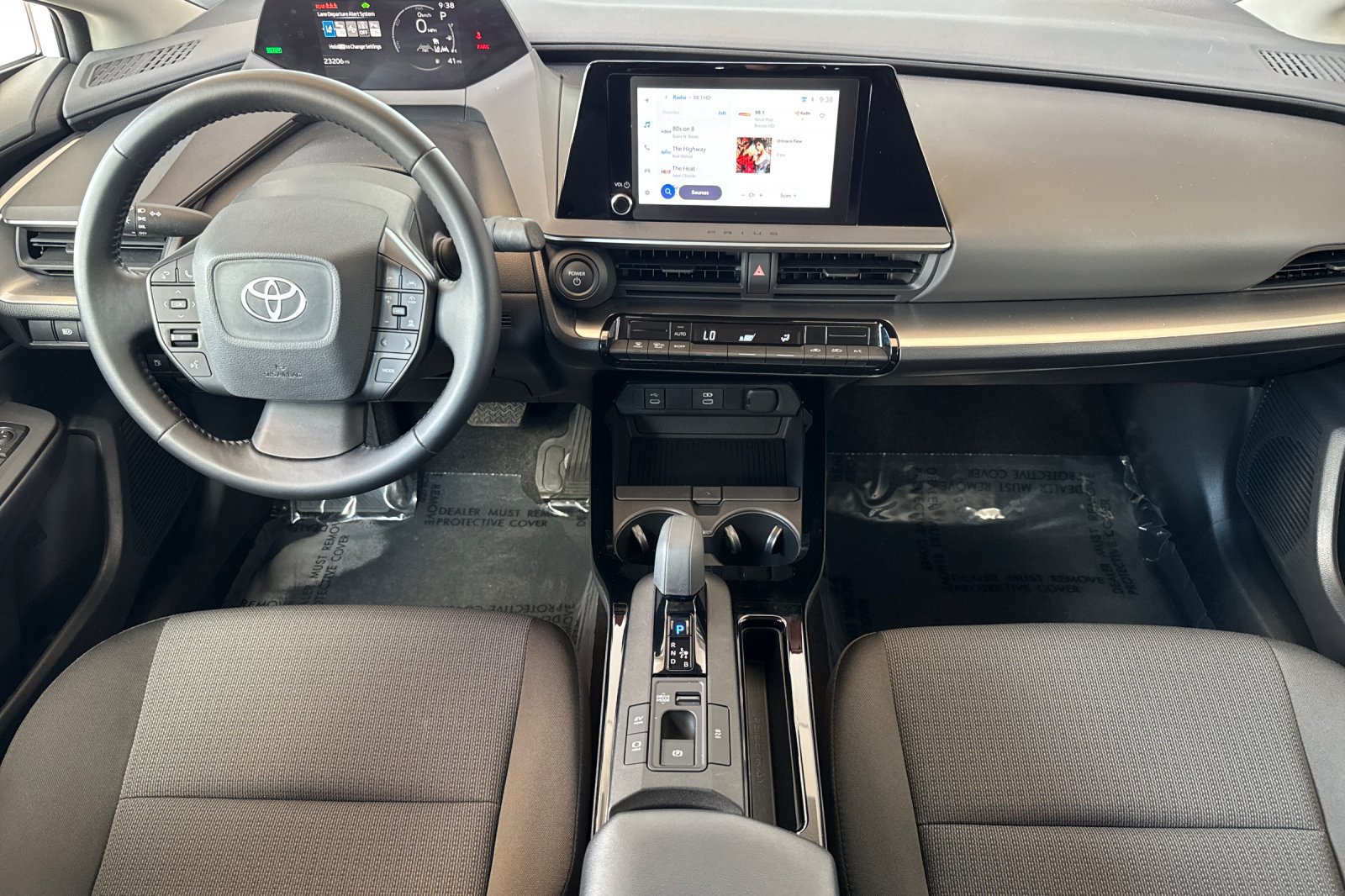 Used 2024 Toyota Prius LE FWD image 16