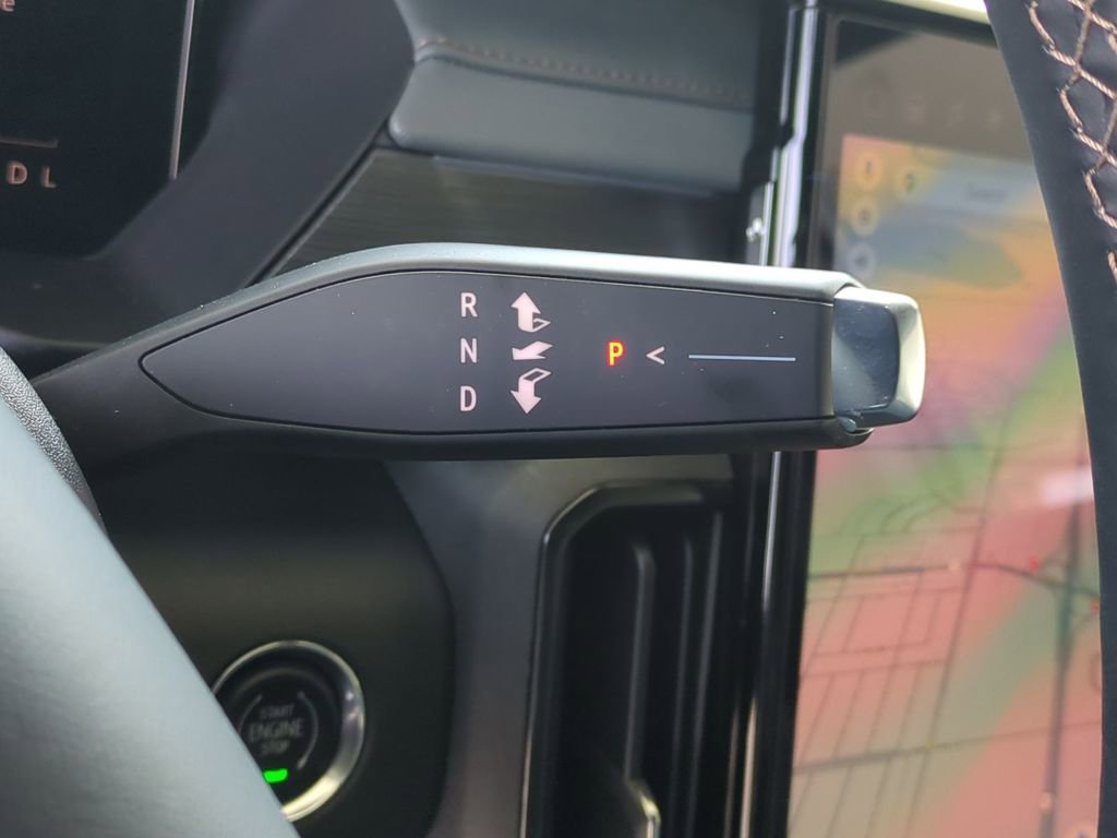 New 2026 GMC Acadia AT4 w/ Luxury Package AWD/4WD image 17