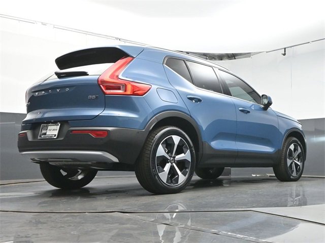 Used 2024 Volvo XC40 B5 Plus w/ Protection Package Premier image 39