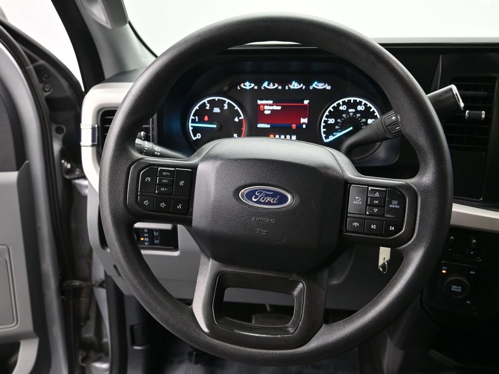 Used 2024 Ford F350 XLT image 13