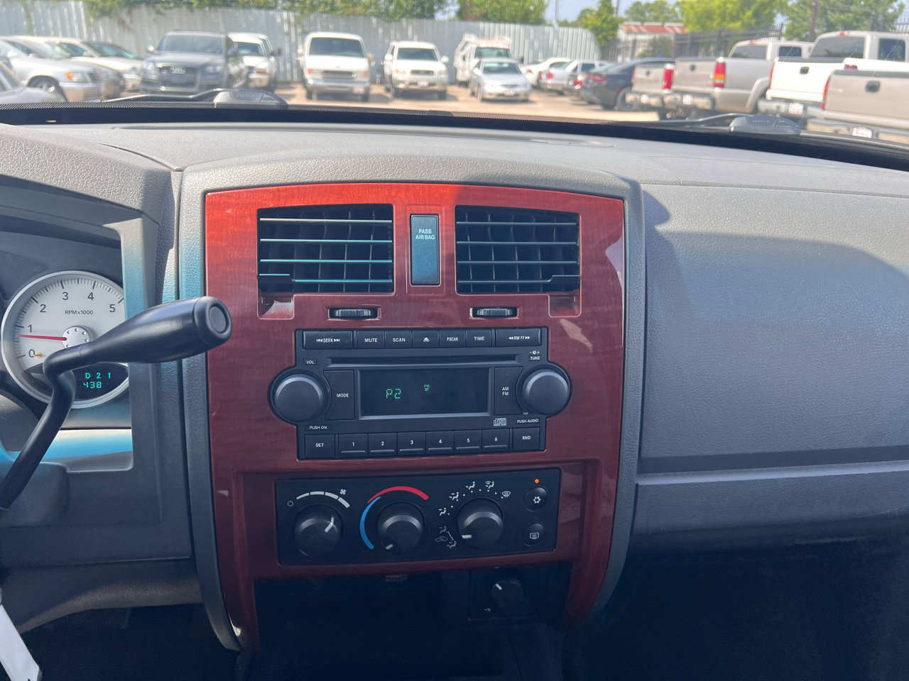 Used 2005 Dodge Dakota SLT image 41