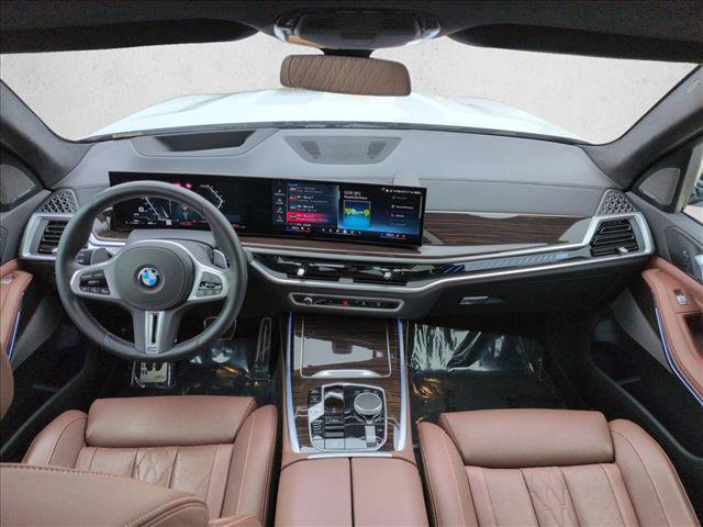 Used 2024 BMW X7 M60i image 19