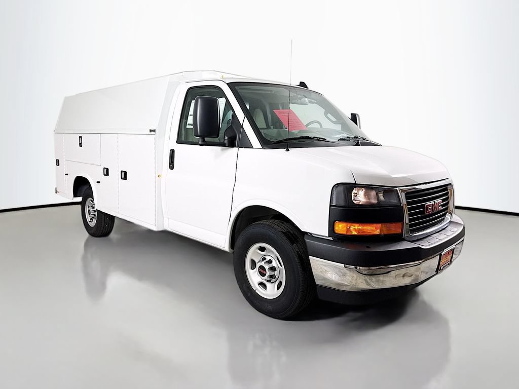 New 2025 GMC Savana 3500 w/ Power Convenience Package