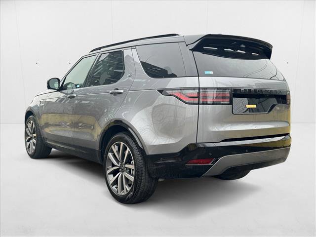 Certified 2024 Land Rover Discovery Dynamic SE image 9