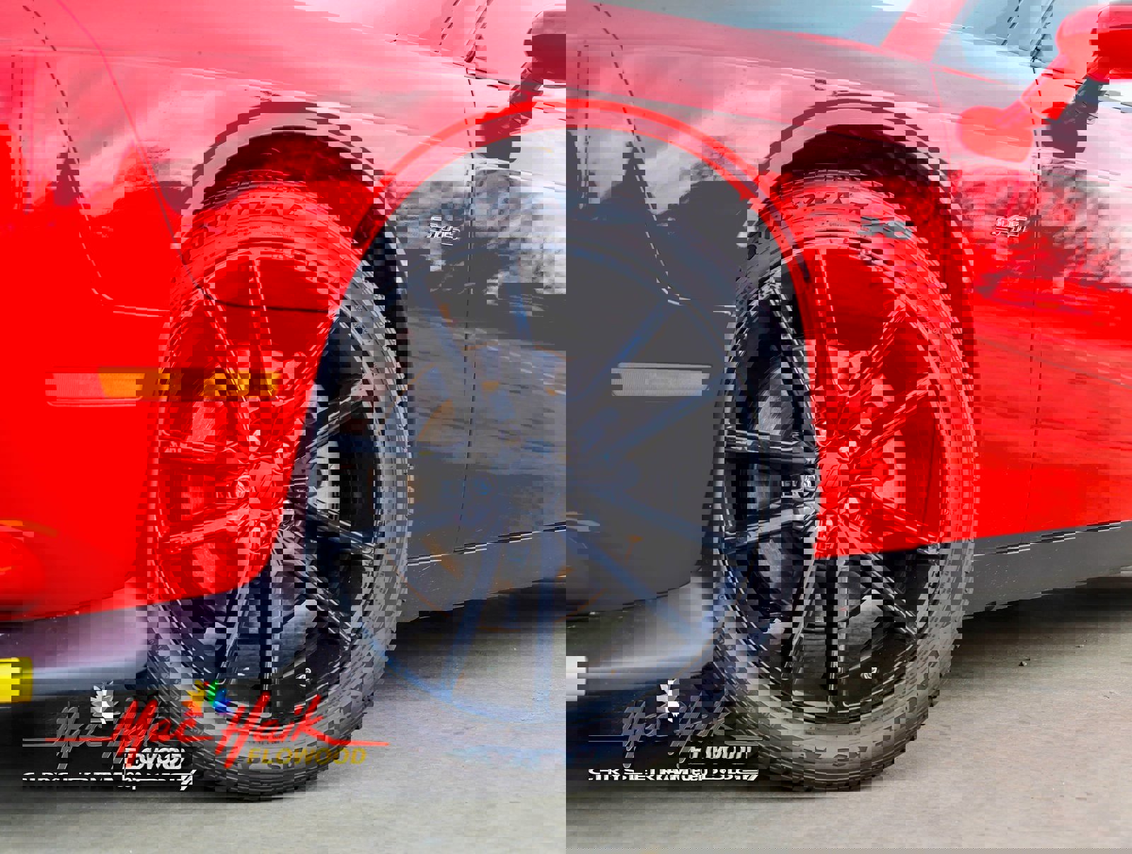 Used 2023 Dodge Challenger R/T w/ Plus Package image 2