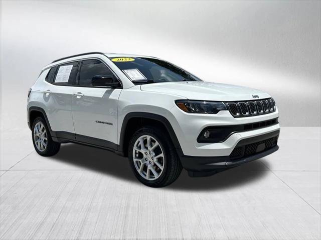 Certified 2023 Jeep Compass Latitude AWD/4WD image 3