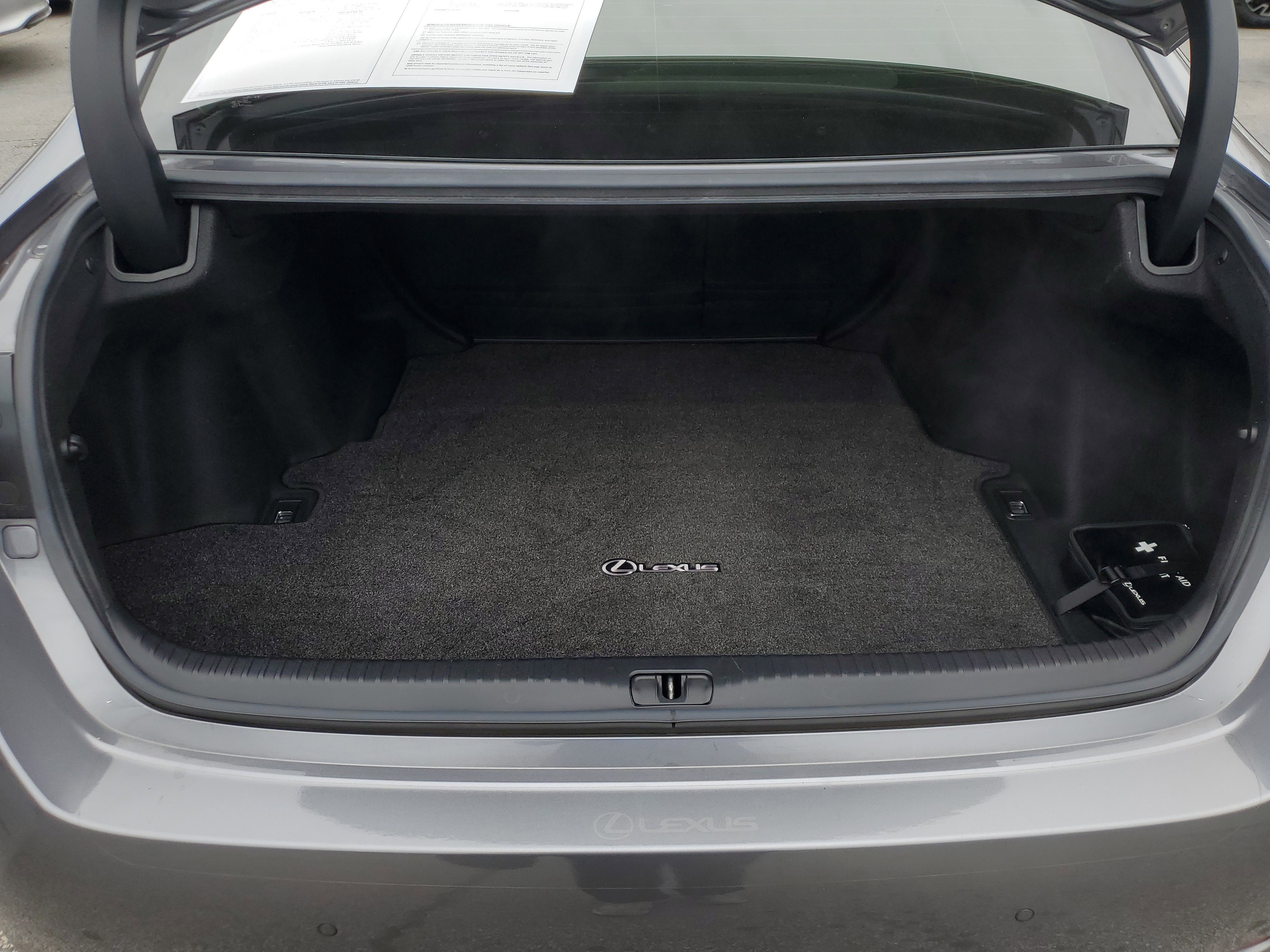 Used 2017 Lexus RC 350 image 9