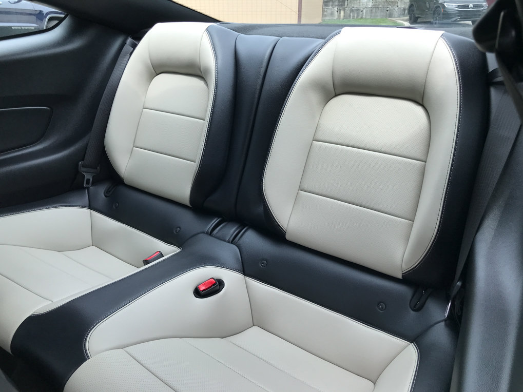 Used 2015 Ford Mustang GT Premium RWD image 23