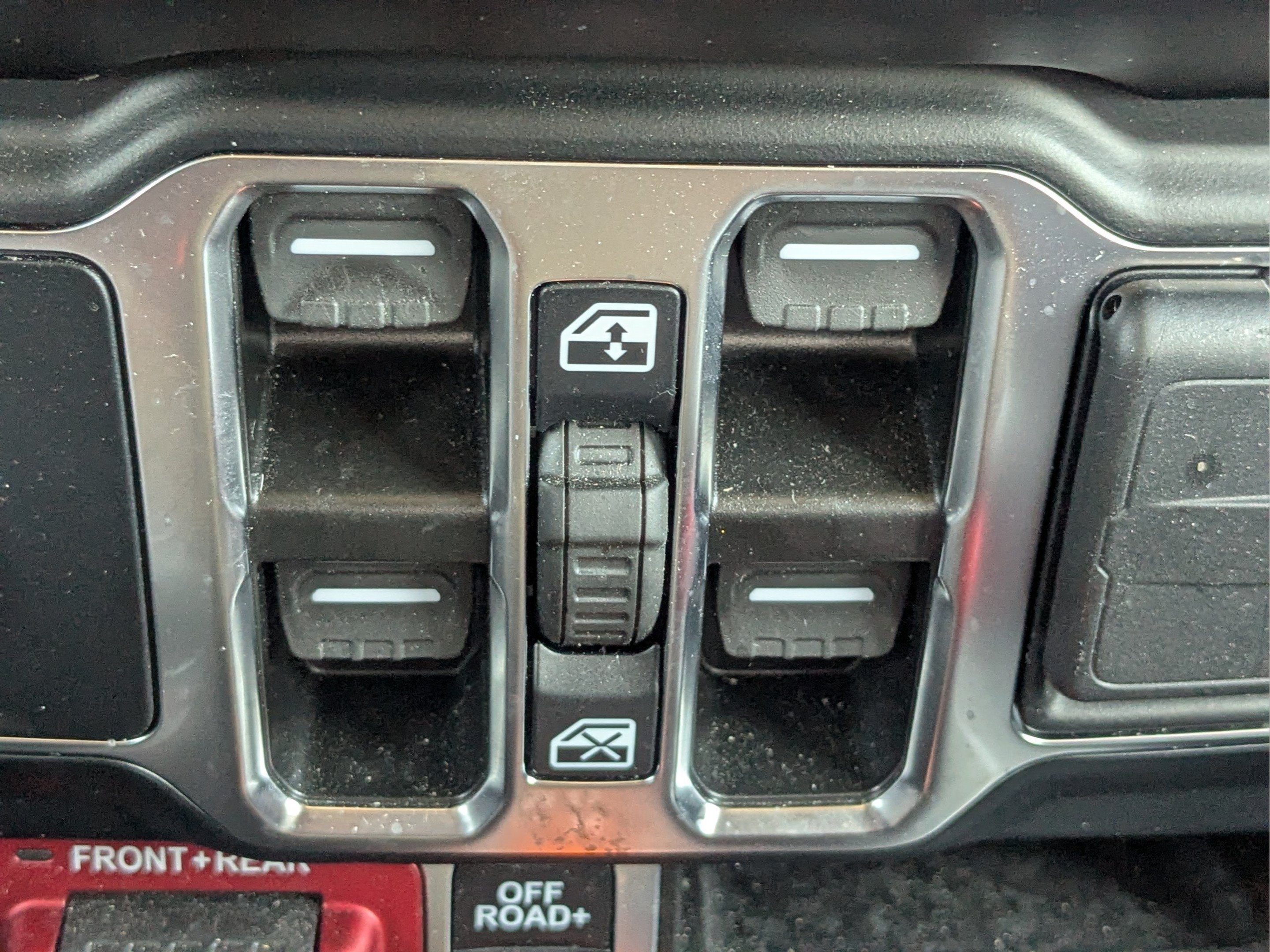 Used 2023 Jeep Gladiator Rubicon w/ LED Lighting Group AWD/4WD image 25