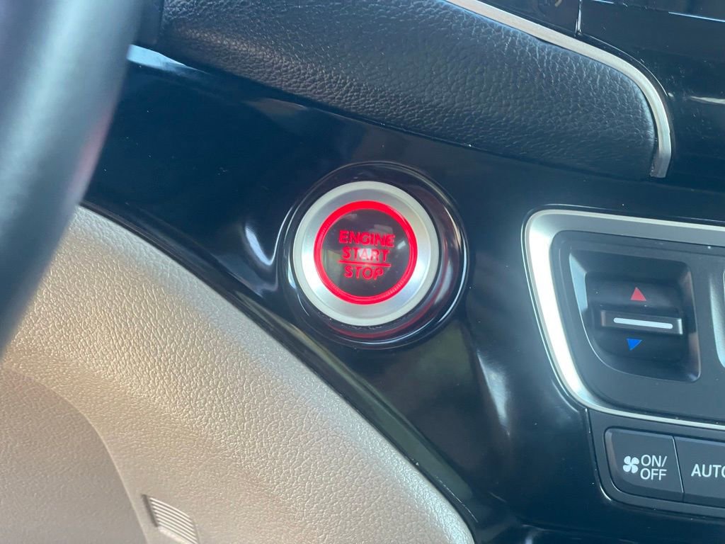 Used 2022 Honda Pilot Touring image 23