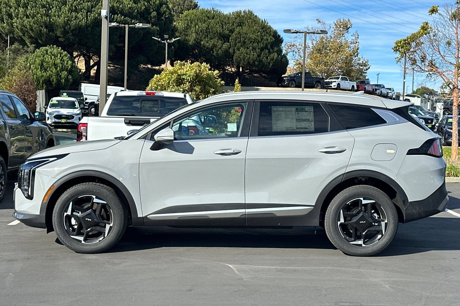 New 2026 Kia Sportage EX AWD/4WD image 7