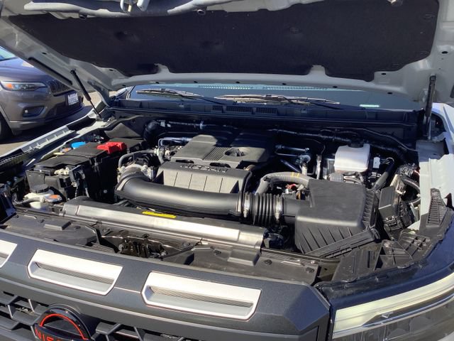 Used 2025 Nissan Frontier PRO-4X AWD/4WD image 44