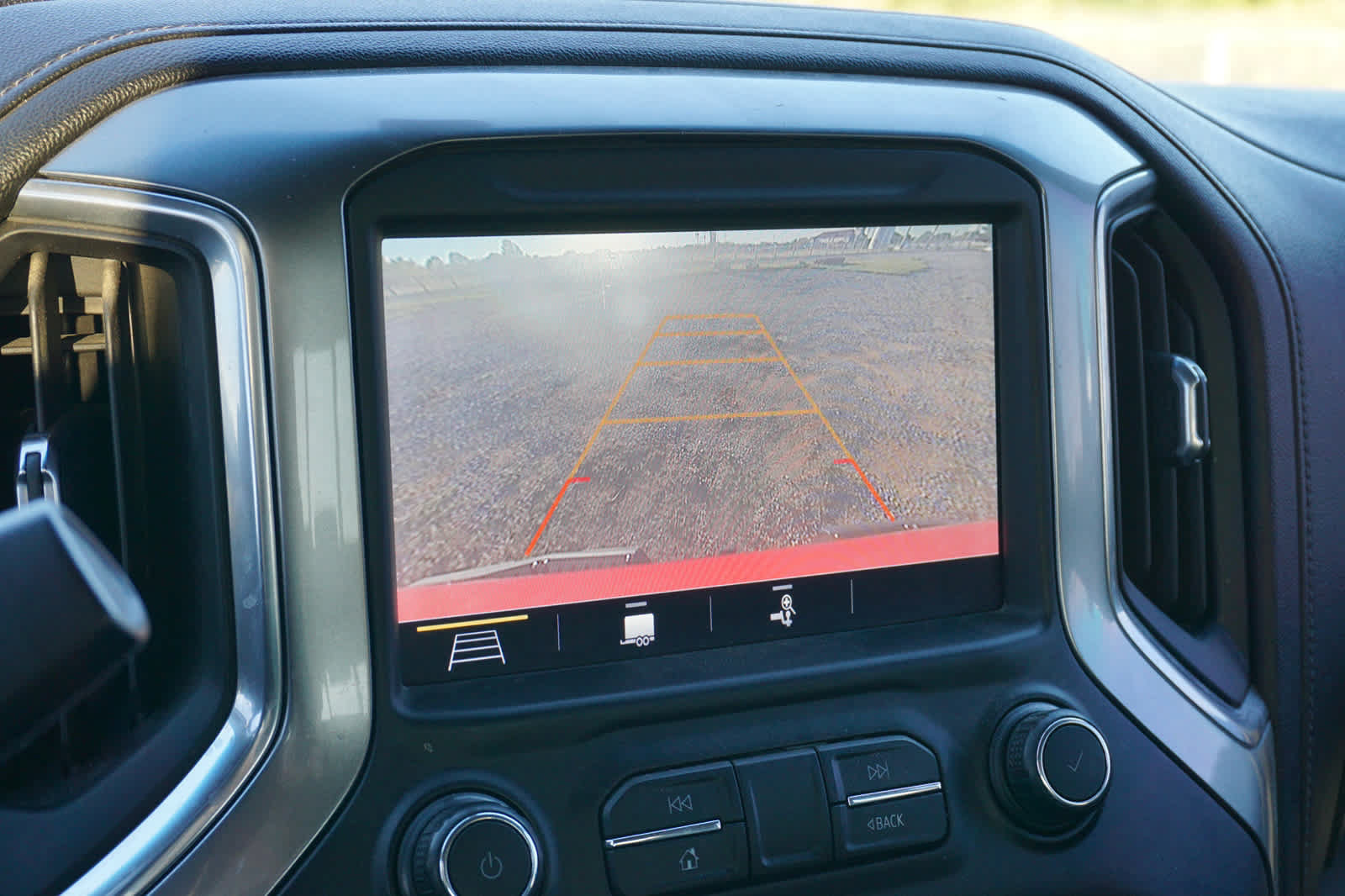 Used 2019 Chevrolet Silverado 1500 LT Trail Boss AWD/4WD image 11