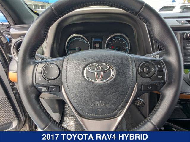 Used 2017 Toyota RAV4 SE image 13