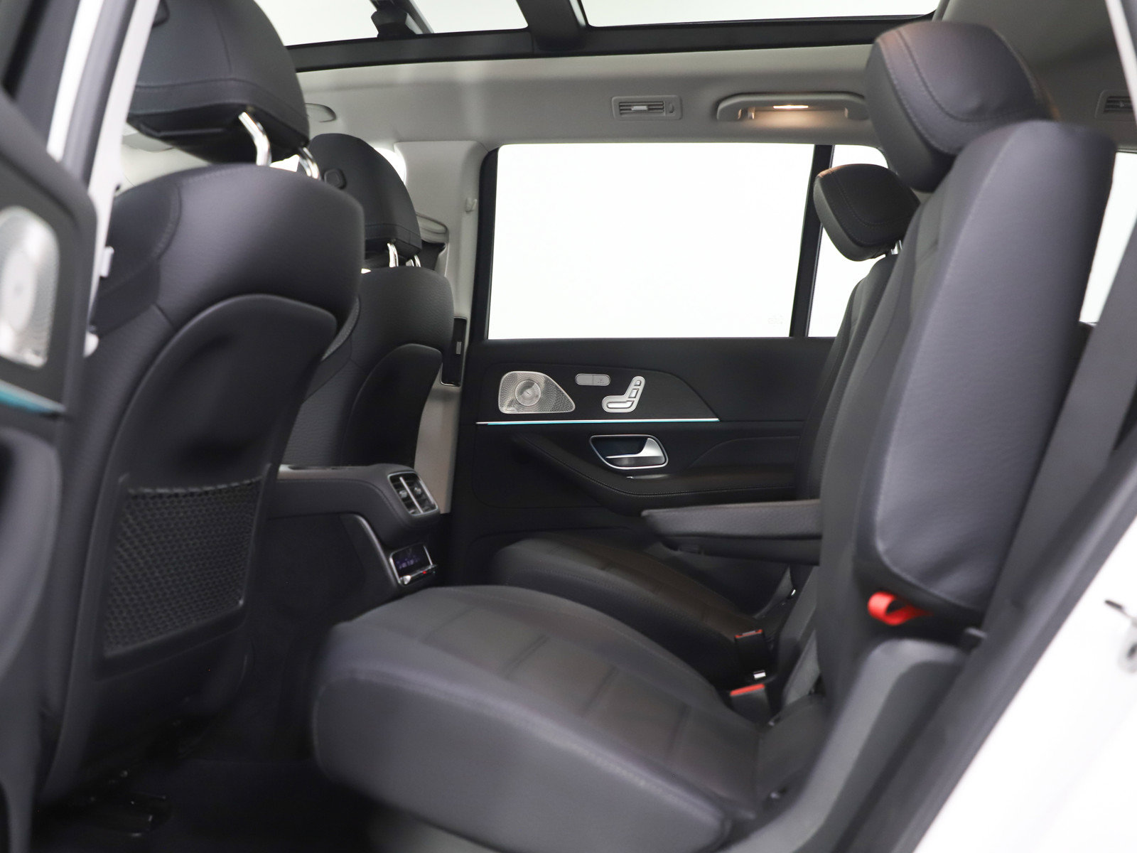 Used 2023 Mercedes-Benz GLS 580 4MATIC image 23