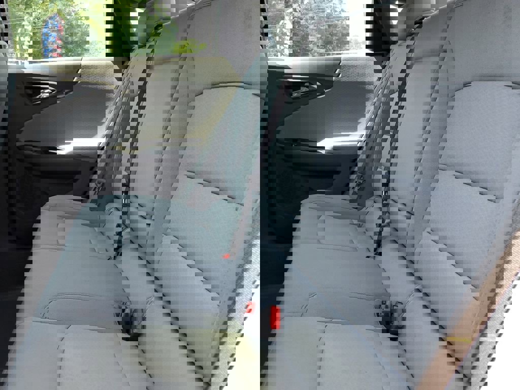 Used 2019 Chevrolet Malibu LT image 9