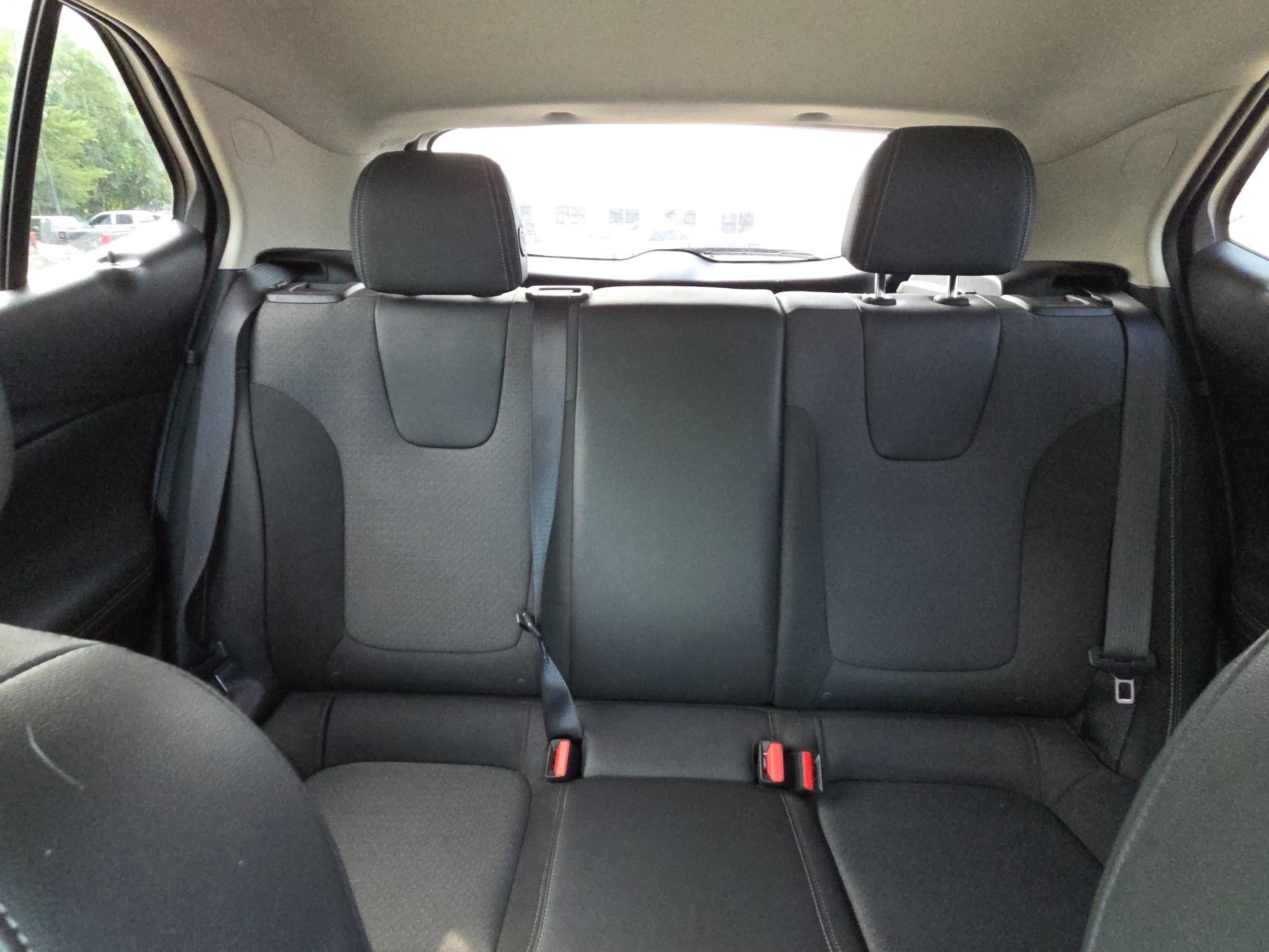 Used 2024 Buick Encore GX Preferred FWD image 25