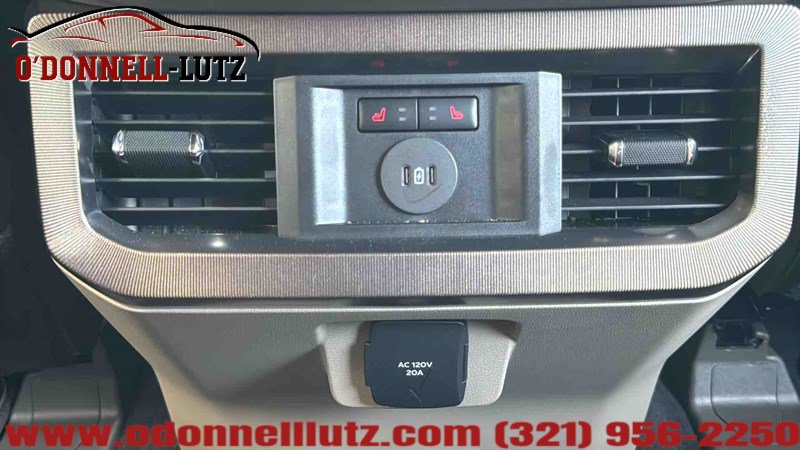 Used 2025 Ford F450 Platinum w/ Platinum Plus Package AWD/4WD image 31