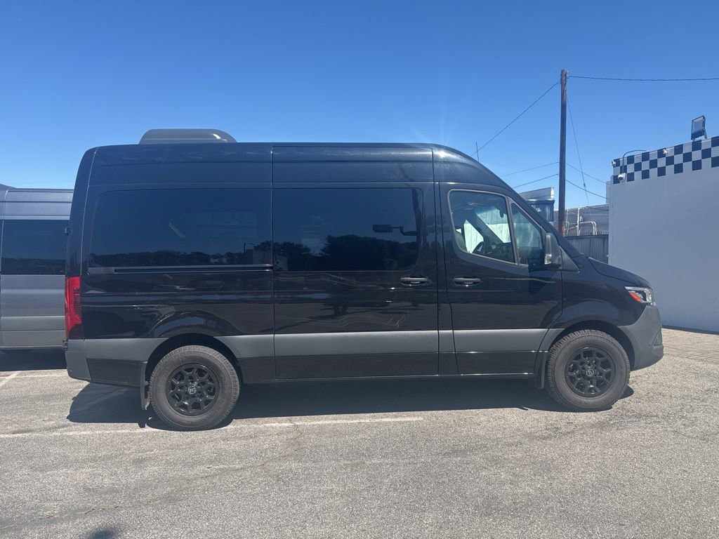 Used 2023 Mercedes-Benz Sprinter 2500 image 4