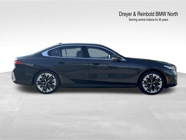 New 2027 BMW 530i xDrive w/ Premium Package AWD/4WD image 8