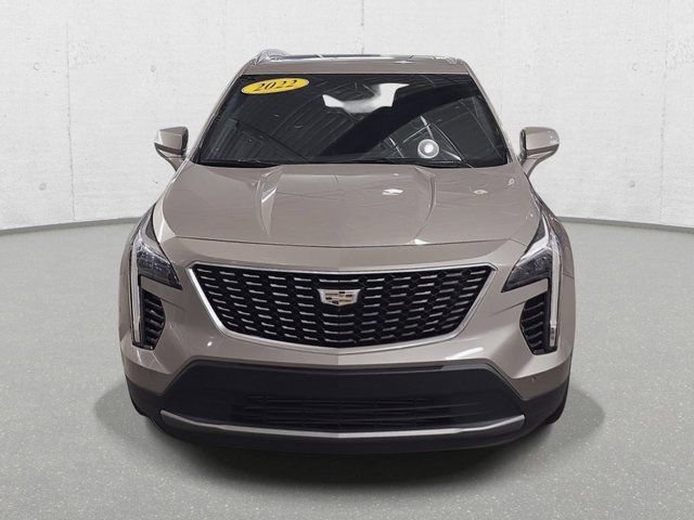 Used 2022 Cadillac XT4 Premium Luxury w/ Technology Package image 2