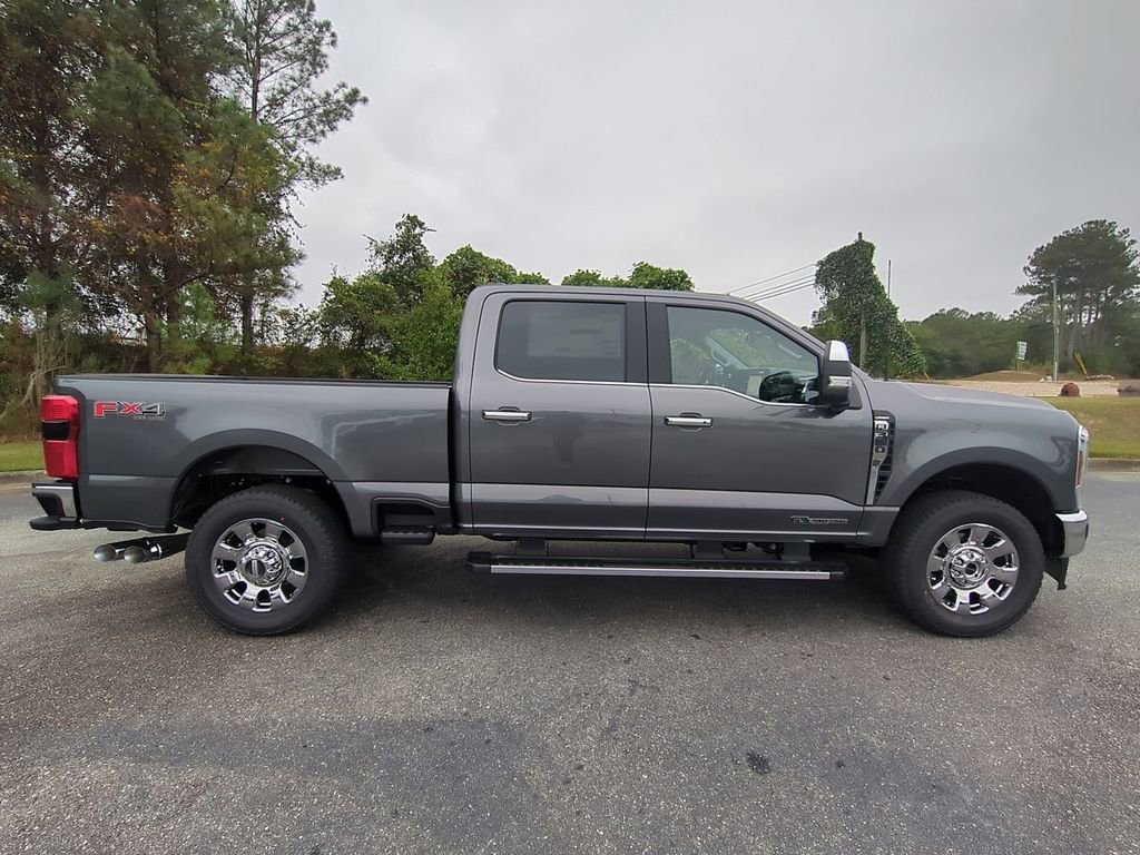 New 2026 Ford F350 Lariat w/ Chrome Package image 3