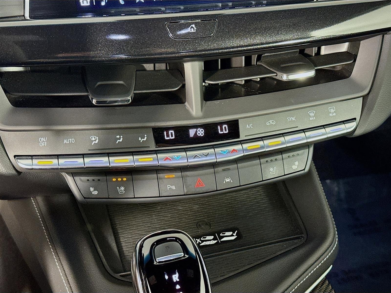 Used 2023 Cadillac CT4 V Blackwing w/ Driver Assist Package image 19