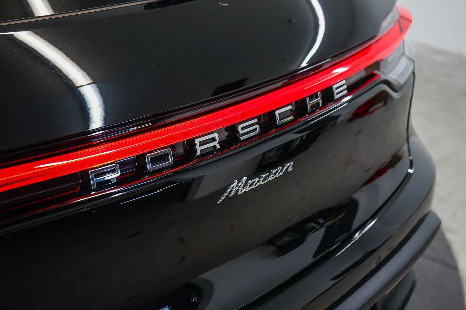 New 2026 Porsche Macan AWD/4WD image 12