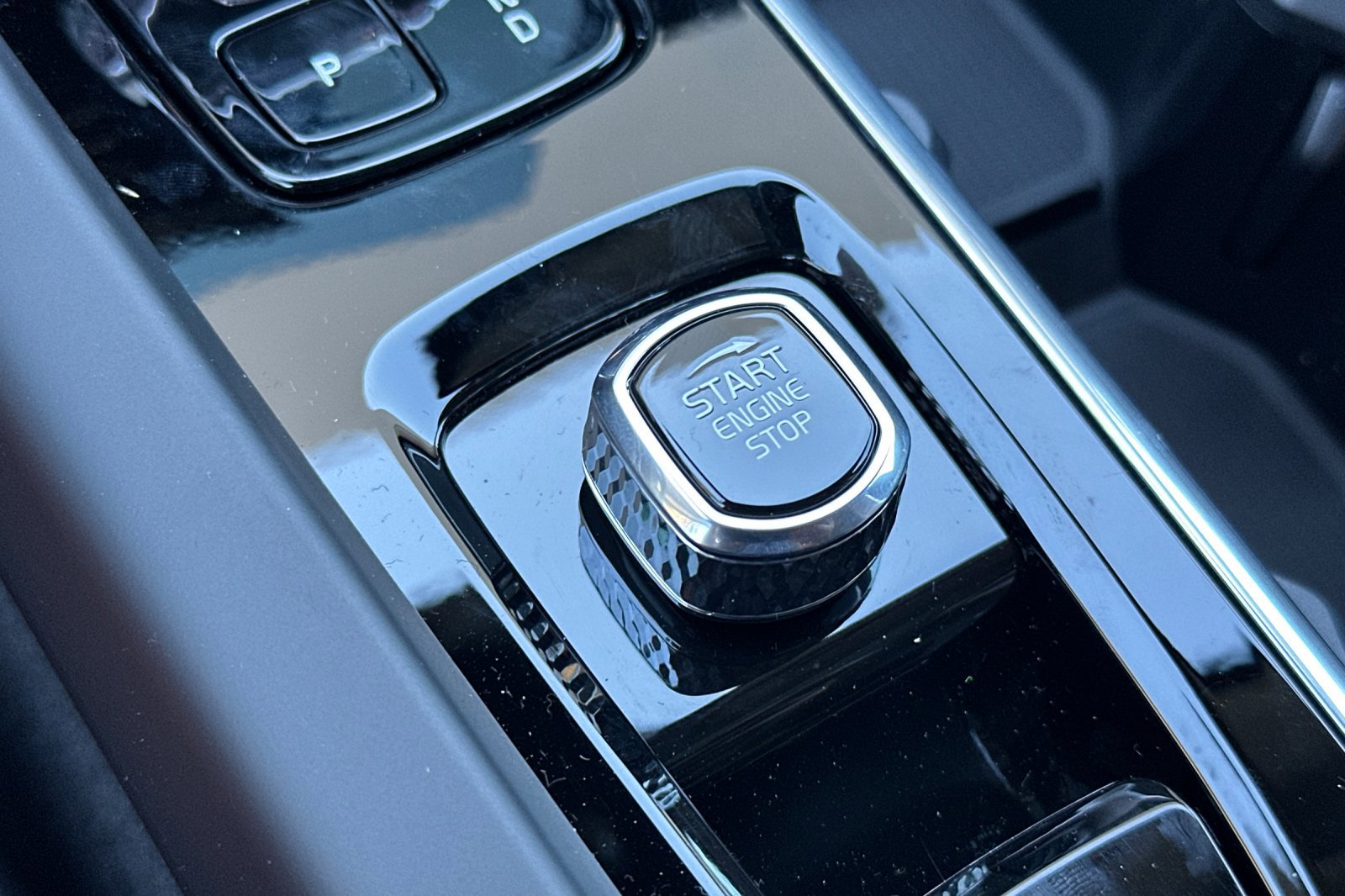 New 2026 Volvo XC60 T8 Plus image 20