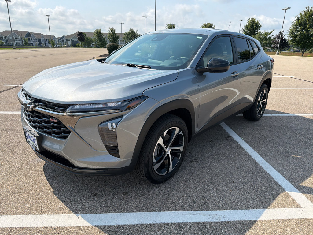 New 2026 Chevrolet Trax RS w/ Sunroof Package