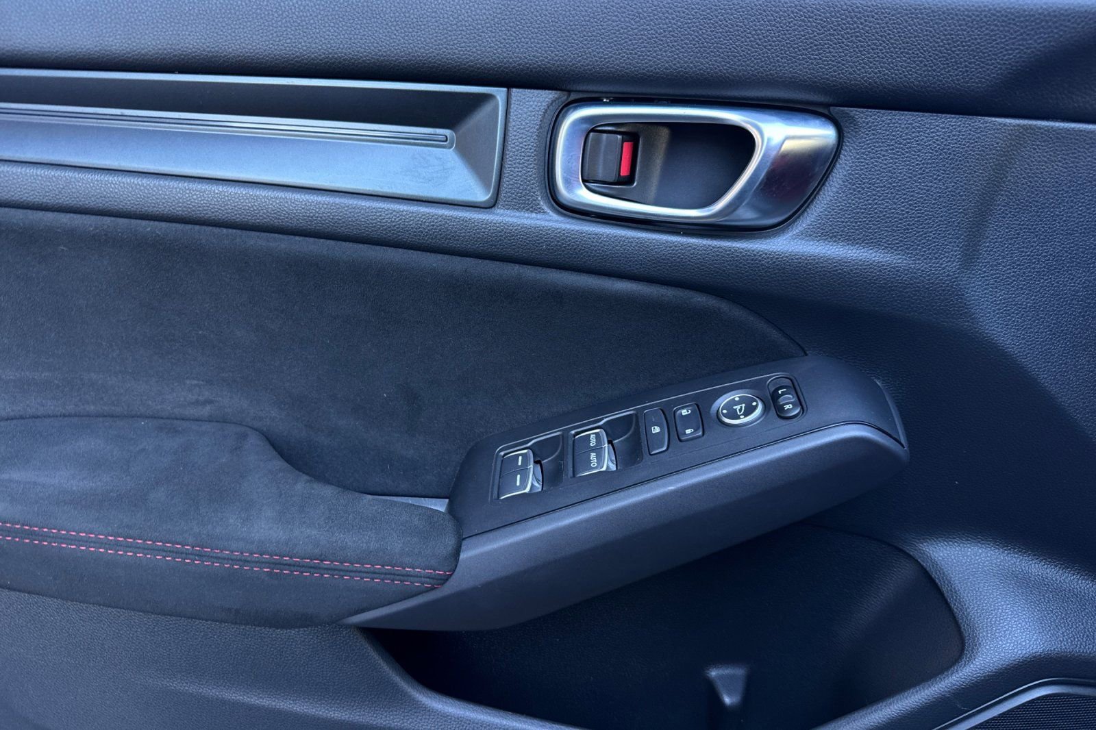 Used 2023 Honda Civic Type R image 11