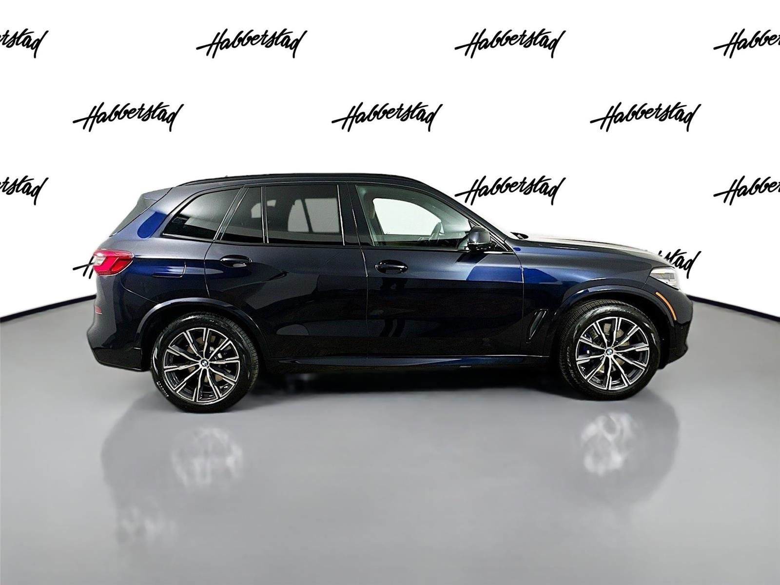 Used 2020 BMW X5 xDrive40i w/ M Sport Package image 4